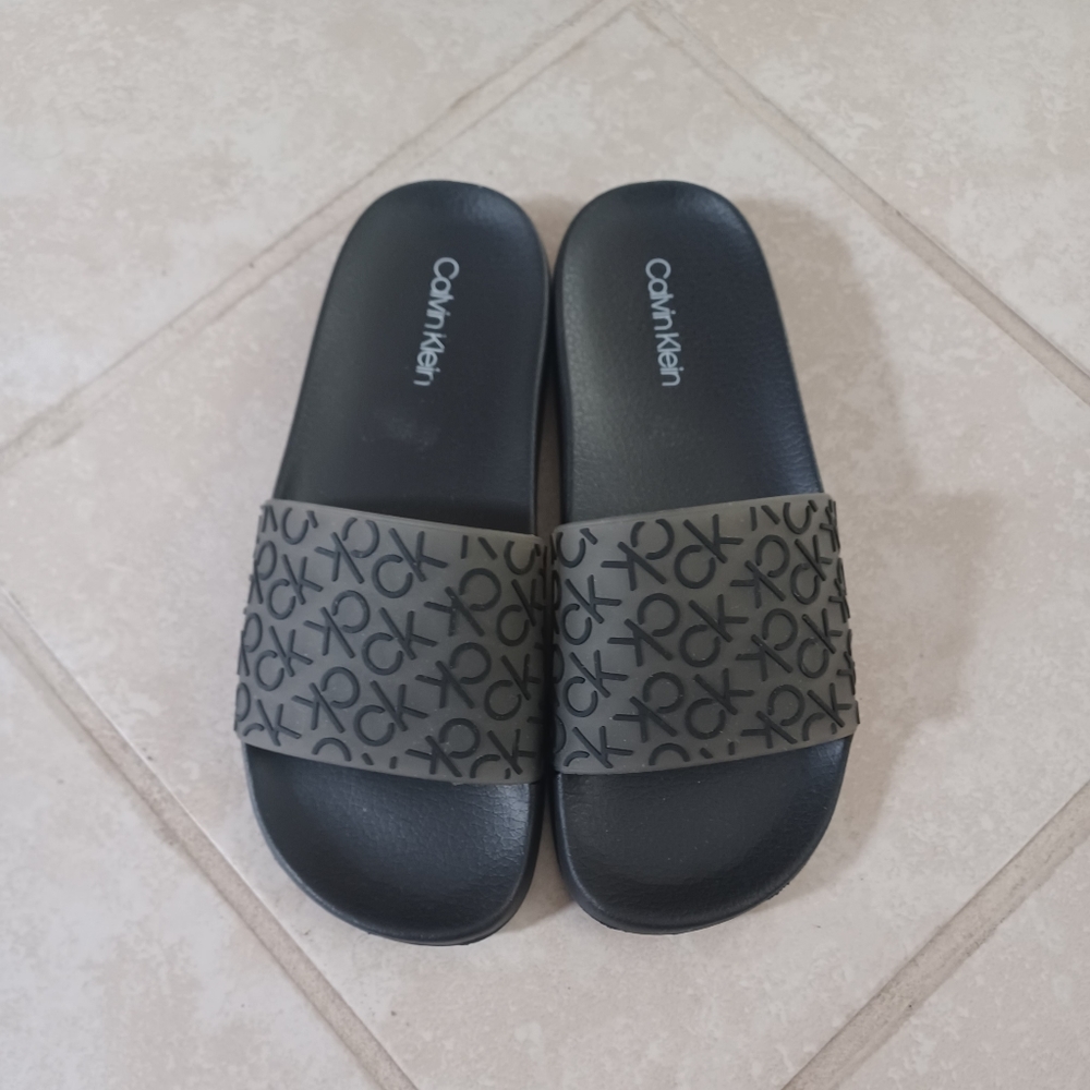 CALVIN KLEIN SLIDES